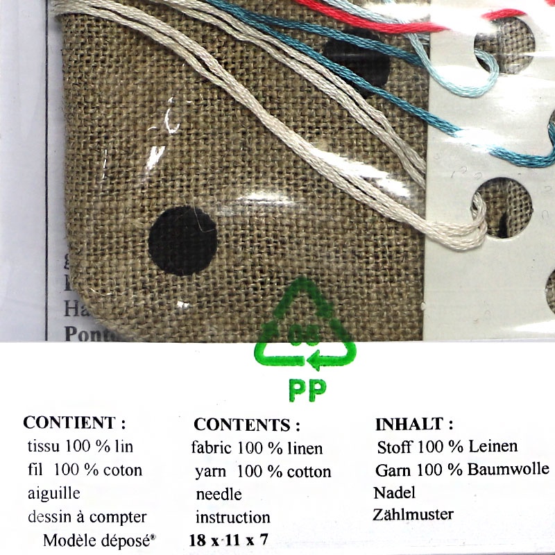 Le Bonheur des Dames Petit Point Pouch Samplers 9011 1 a5d61020-bc46-4702-9951-9c692b44eed4