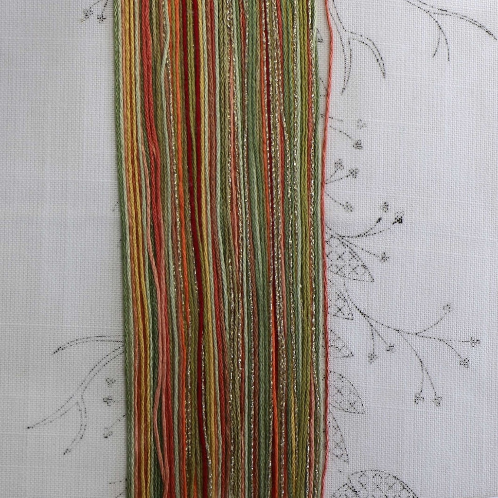 Rico 68309.54.18  Autumn Wreath Runner 1 0616368c-f54c-473d-b353-b69e607431b1