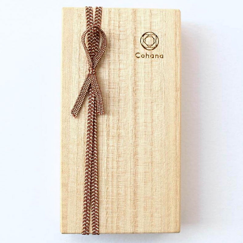 Cohana small Scissors with Gold Laquer Art - Brown 1 a156b519-b51e-451e-b42f-4adce08e02f7