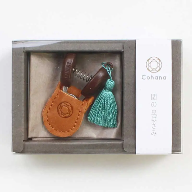 Cohana-Small-Scissors-Green-Box.webp