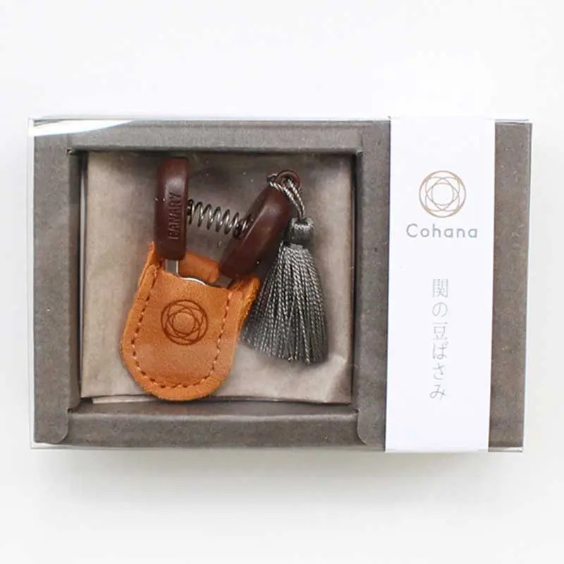 Cohana-Small-Scissors-Grey-Box.webp