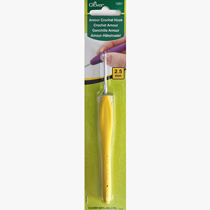 Clover Amour Crochet Hook 2.5mm