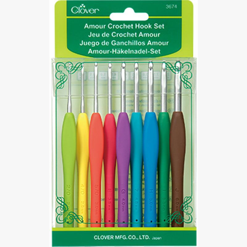 Clover Amour Crochet Hook Set Sizes 2.0-6.0mm