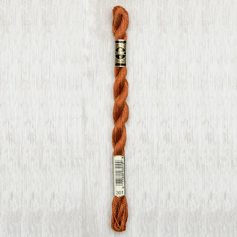 DMC Perle #5 0301 Medium Mahogany