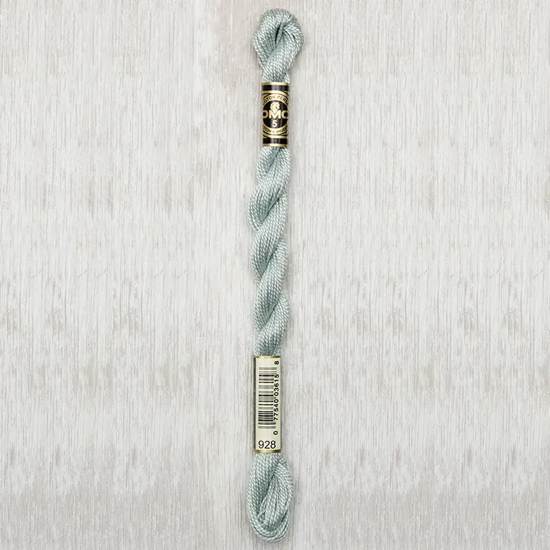 DMC Perle #5 0928 Very Light Gray Green