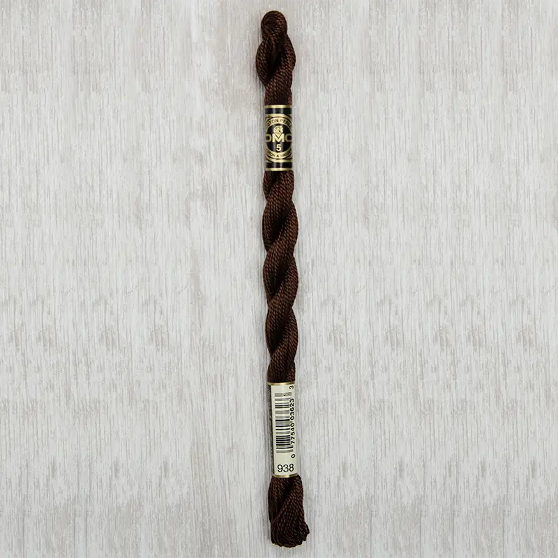 DMC Perle #5 0938 Ultra Dark Coffee Brown
