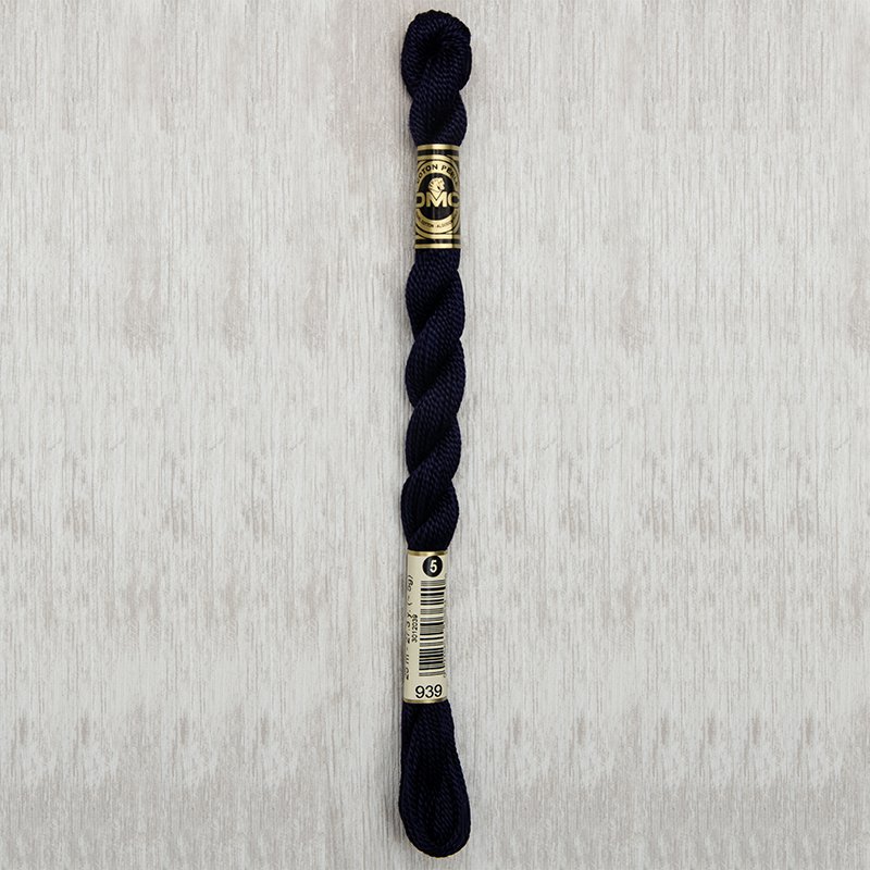 DMC Perle #5 0939 Very Dark Navy Blue