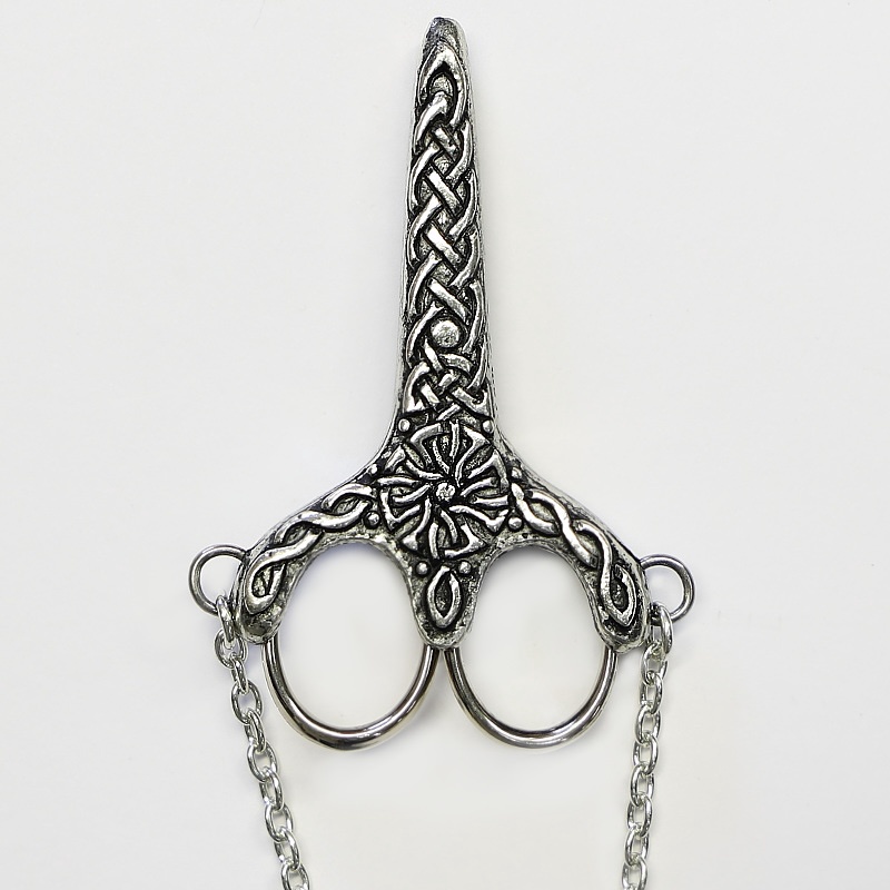 Simply Scissors Celtic Knot Chatelaine 2 3/4"