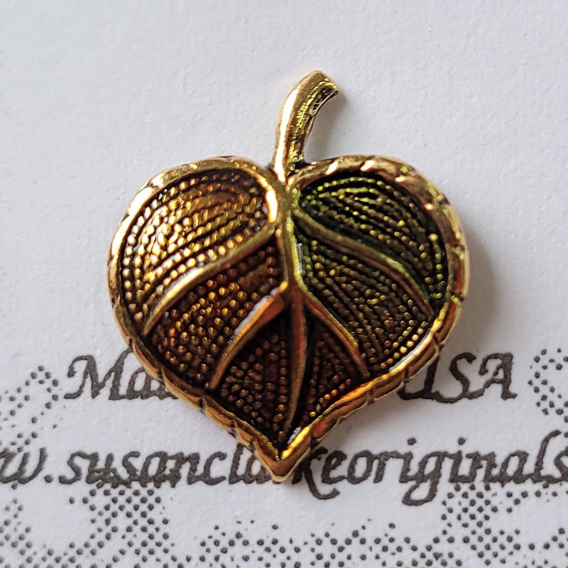 Susan Clarke Charm 8 Leaf