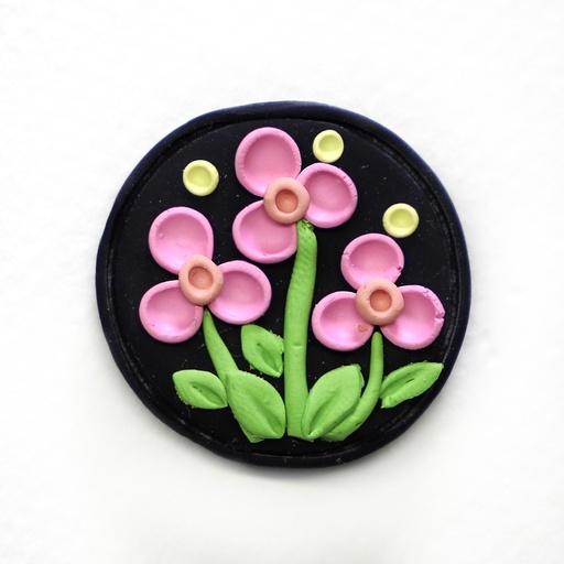 [modern-threaded-wonders-needle-minder-flowers-round] Modern Threads Needle Minder Flowers Round